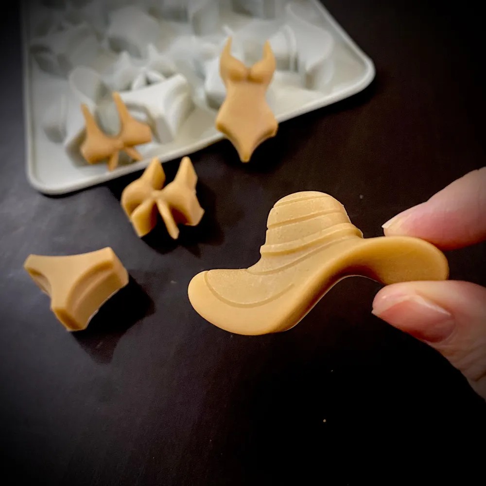 A Summer-Themed Beach Bikini M - مراجعة Resin Art Supplies وسعره